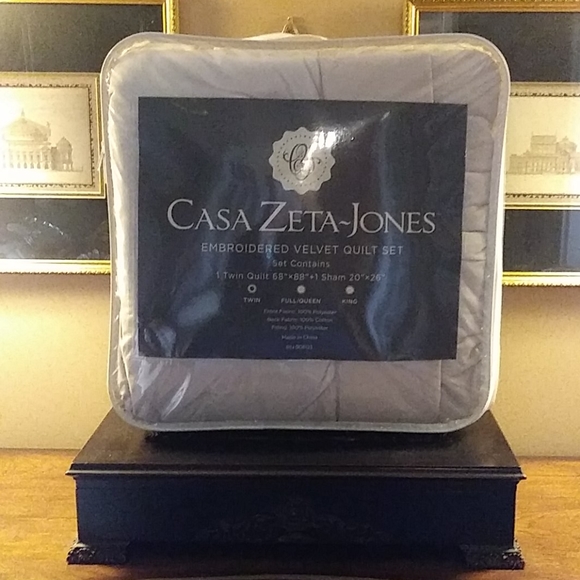 Casa ZetaJones Bedding Casa Zetajones Embroidered Velvet Quilt Set